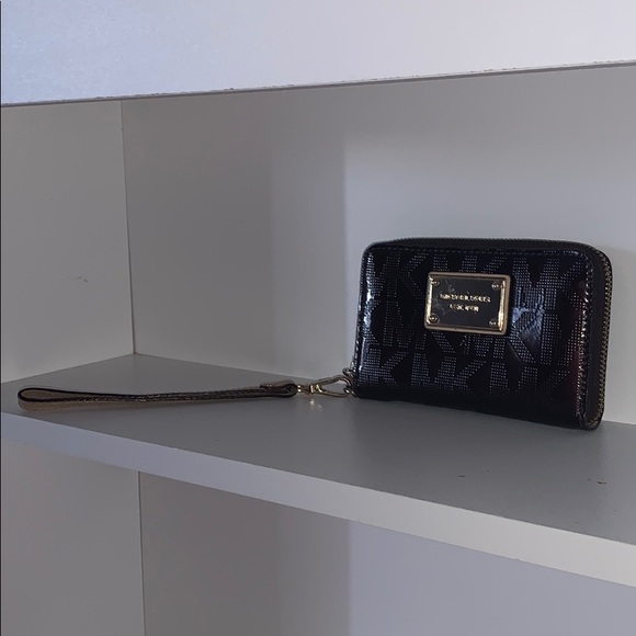 Michael Kors leather wallet - Picture 3 of 7